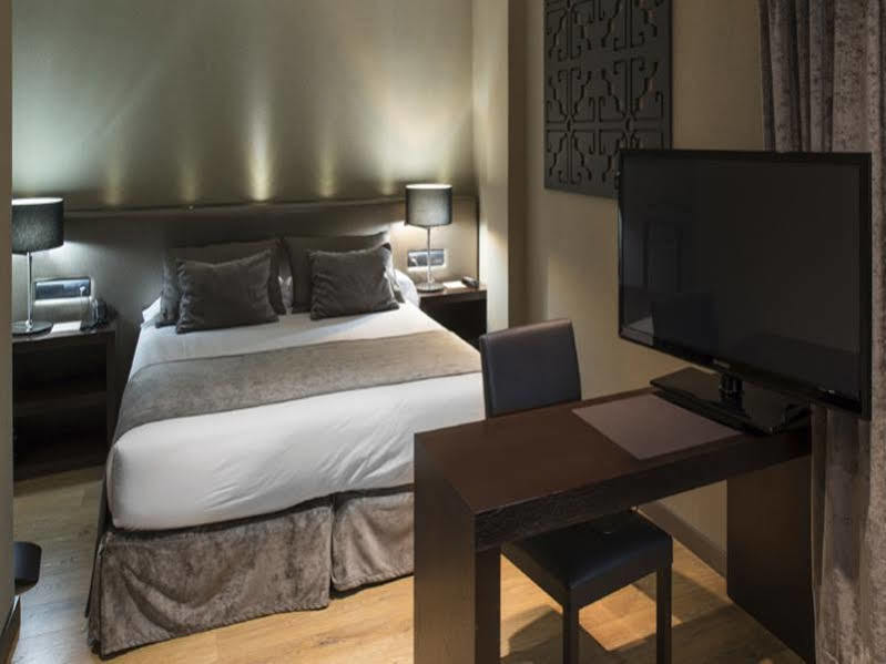 Catalonia Avinyo 3* Barcelone